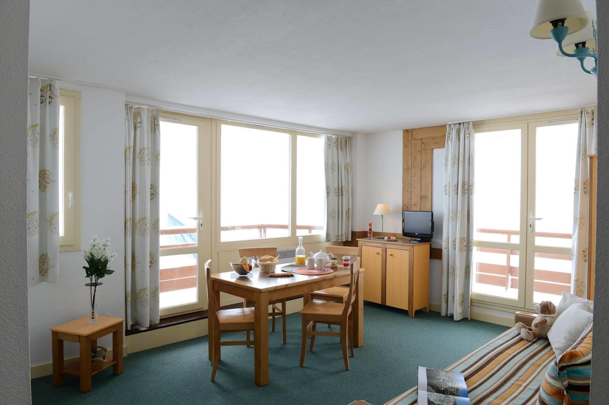 לה מונג'י Pierre & Vacances Residence Le Montana מראה חיצוני תמונה